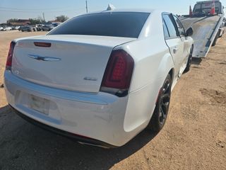 2019 Chrysler 300 Touring - Exterior Rear Right Corner Image